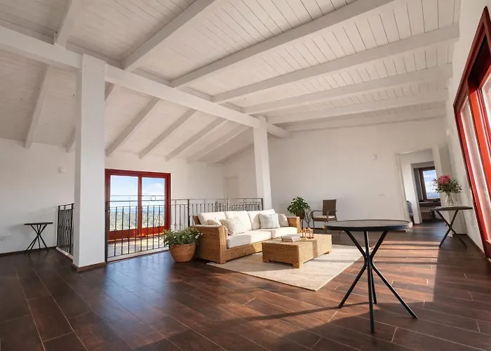 Alloggio per agriturismo Monte Allegru *